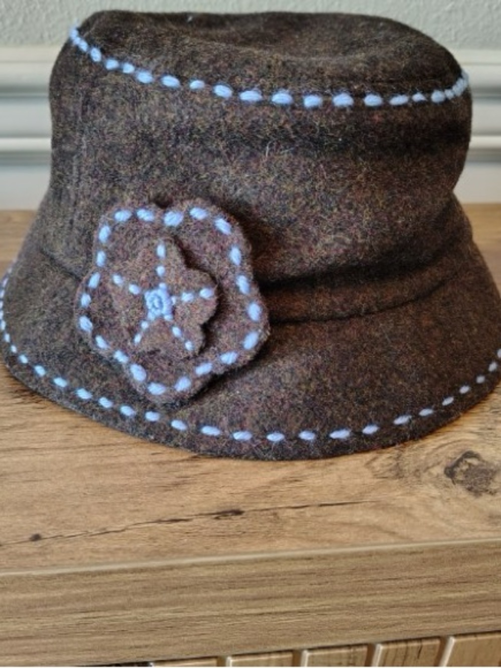 Vtg Liz Claiborne Wool Felted Bucket Hat Brown Floral Stitched Trim Twee Indie